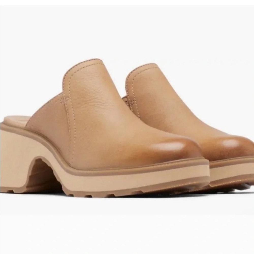 SOREL Women's Hi-Line Heel Mule / Platform Clog
